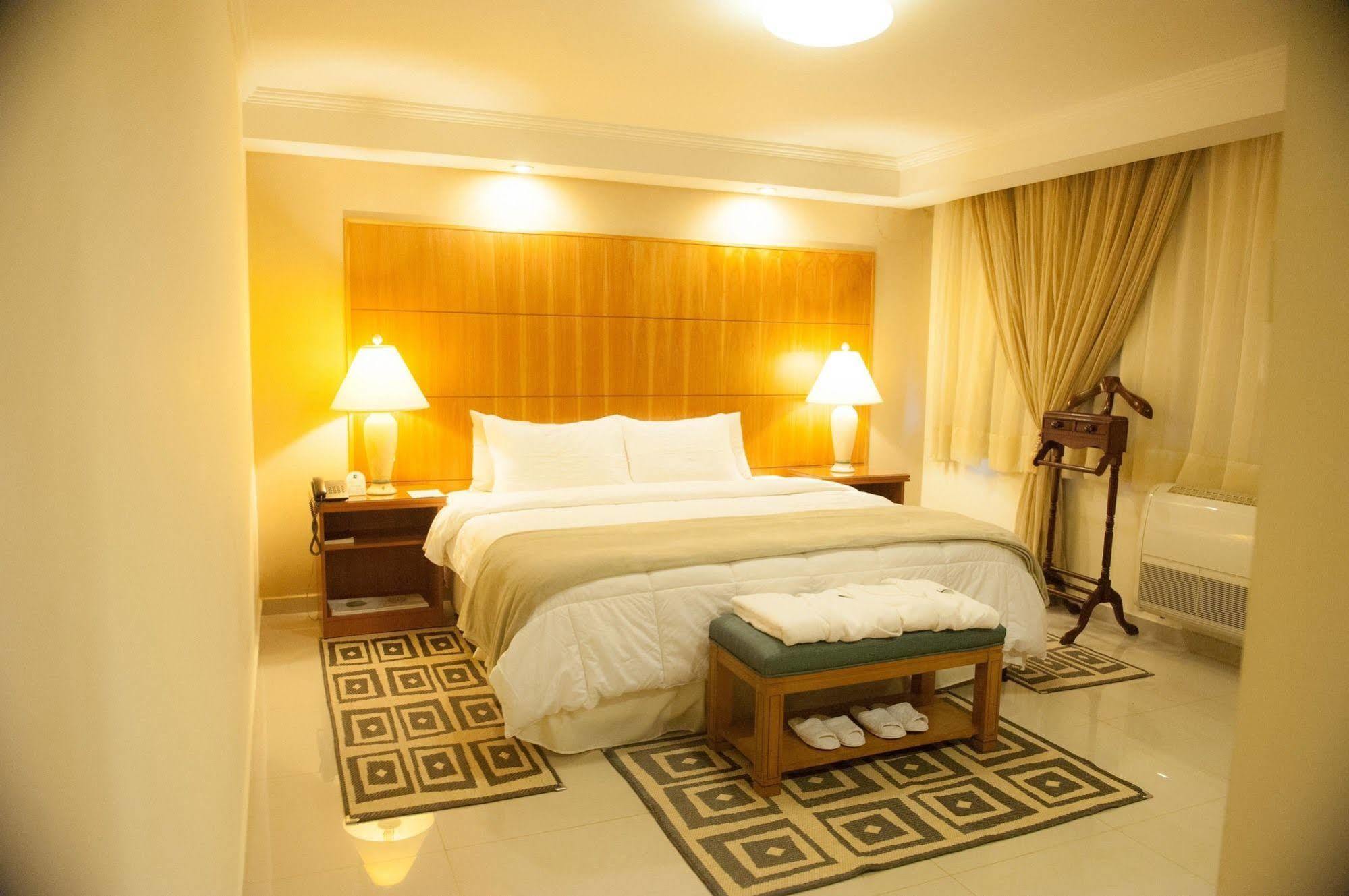 Convair Hotel Сиудад дел Есте Екстериор снимка