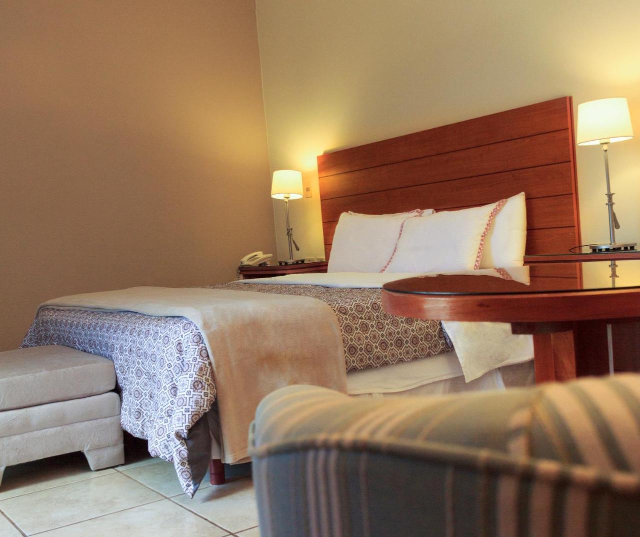 Convair Hotel Сиудад дел Есте Екстериор снимка